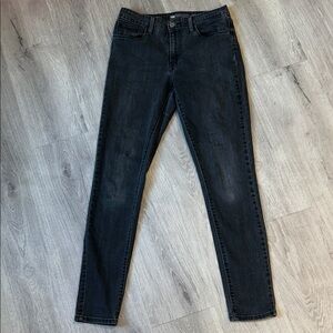 Levi's Women's Dark Gray Skinny Jeans